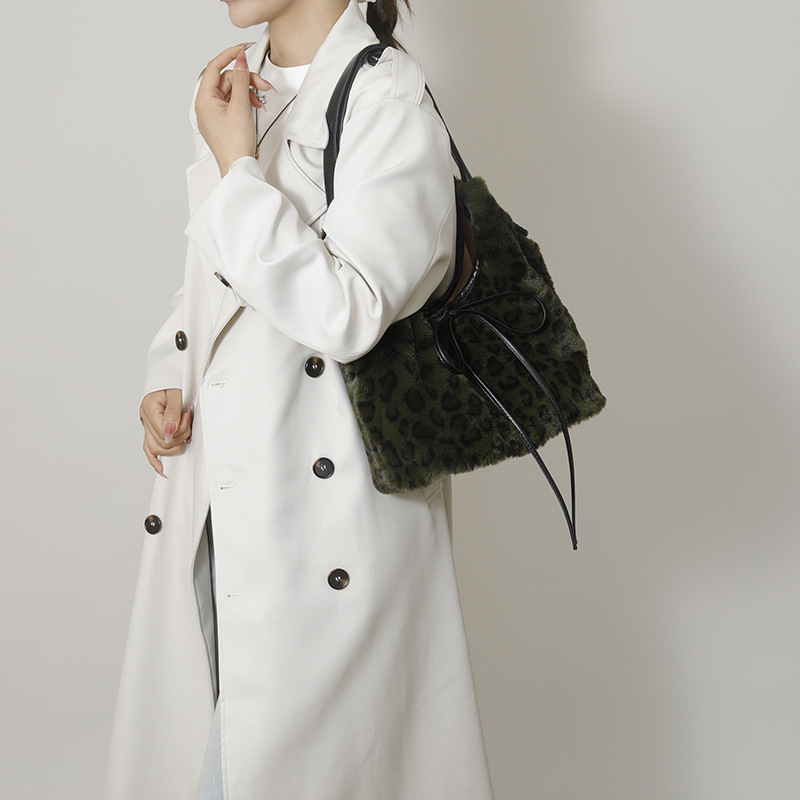 Fashionable Furry Tote Bag Wom - Interior Design Korean Style avis et prix