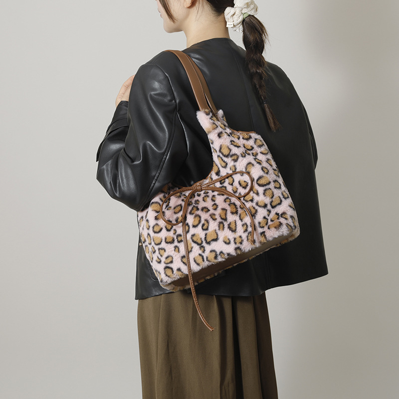 Fashionable Furry Tote Bag Wom - Interior Design Korean Style avis et prix