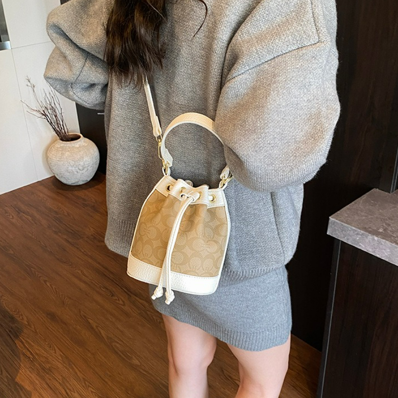 Retro Trendy Crossbody Bag wit - Interior Design Korean Style avis et prix